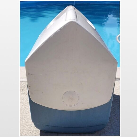 Vtg Igloo Playmate Cooler 16 qt Elite Maxcold Blue & White 30 CanOutdoor Logo - Picture 5 of 14